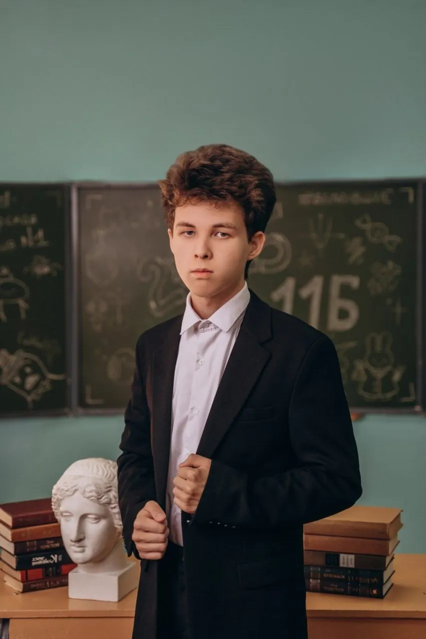 Раушан Абраров