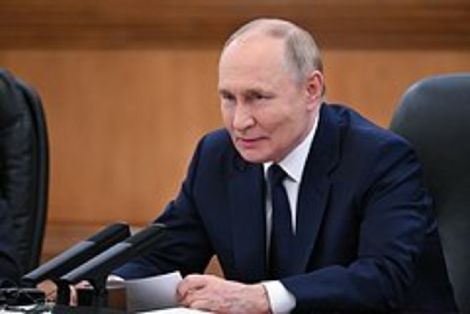 Путин приехал на торжественный прием после военного парада в Пекине