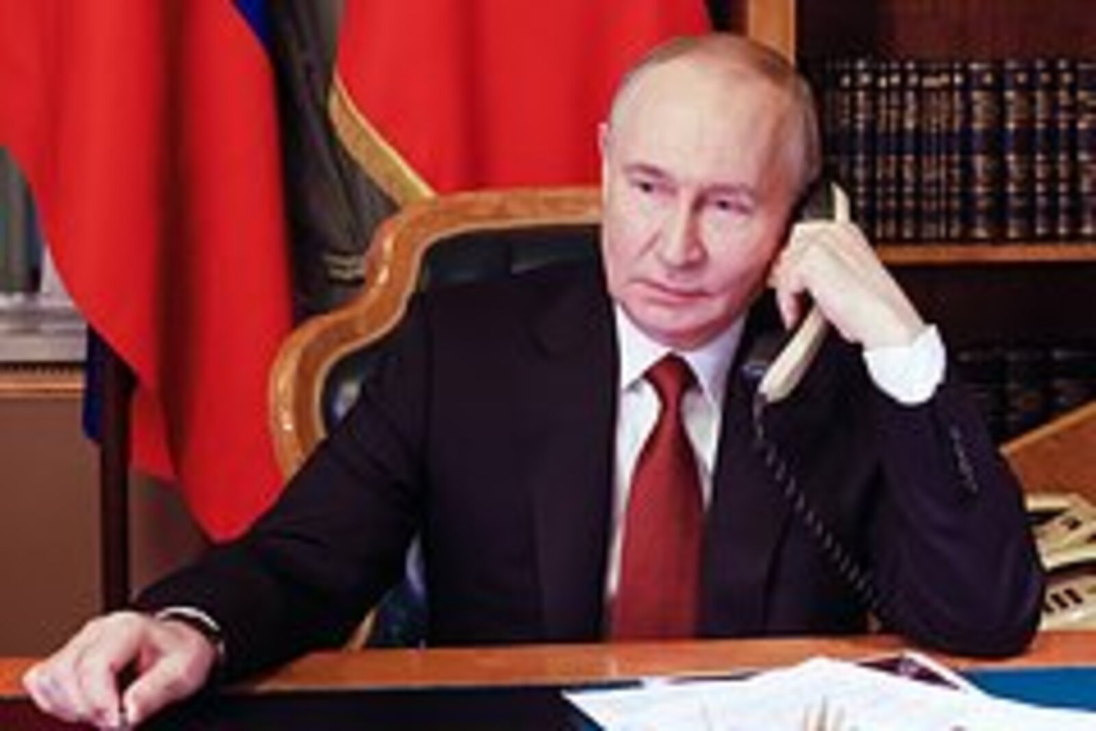 Путин созвонился с наследным принцем Саудовской Аравии