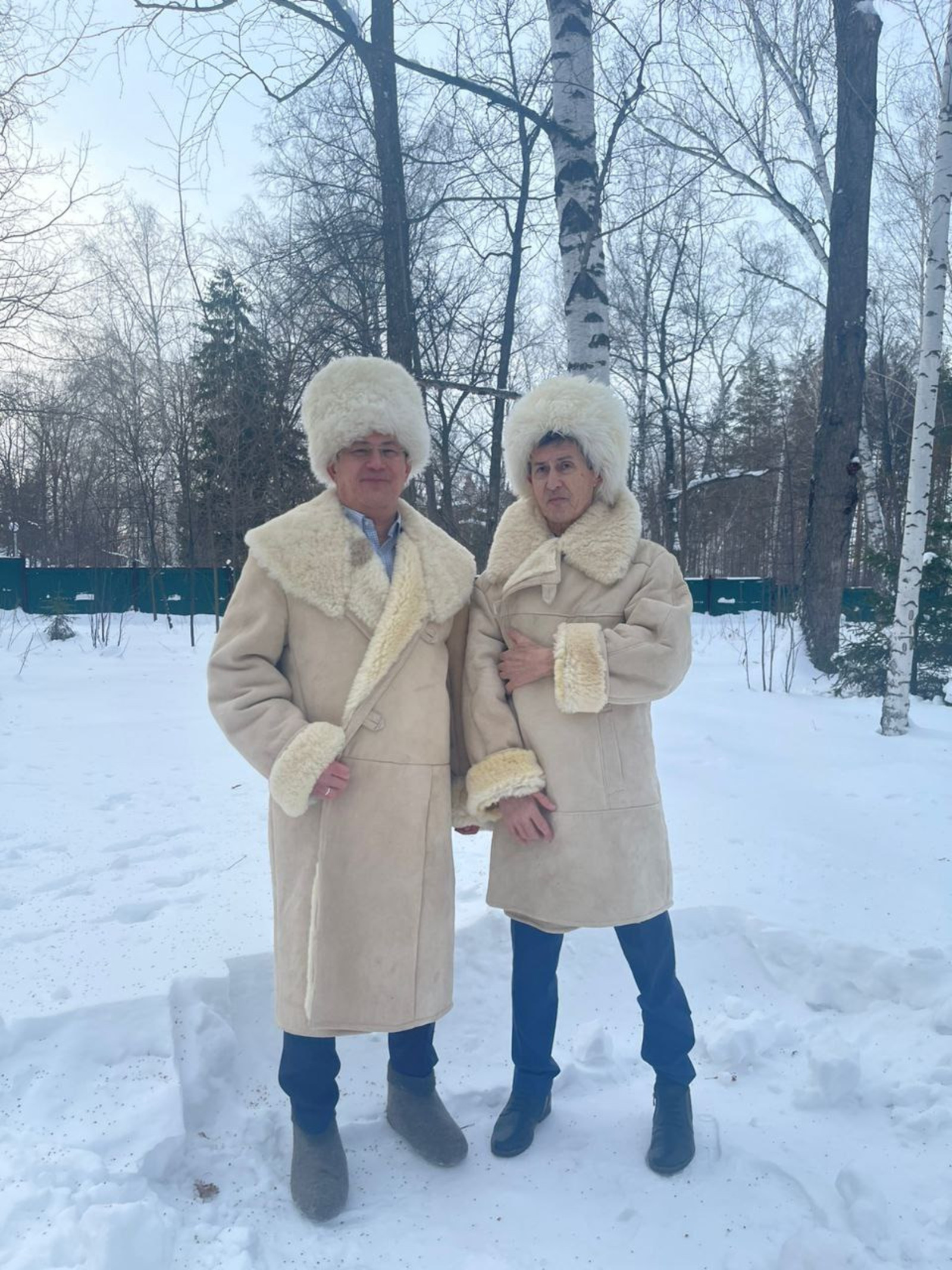 Радий Хабиров поздравил с юбилеем своего брата и показал совместное фото
