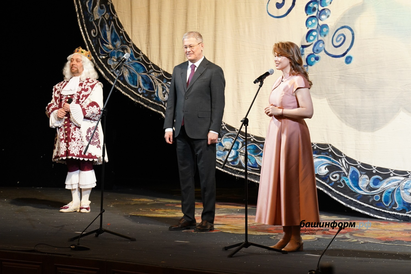 В Уфе перед 8 марта состоялся седьмой «Бал маленьких принцесс»