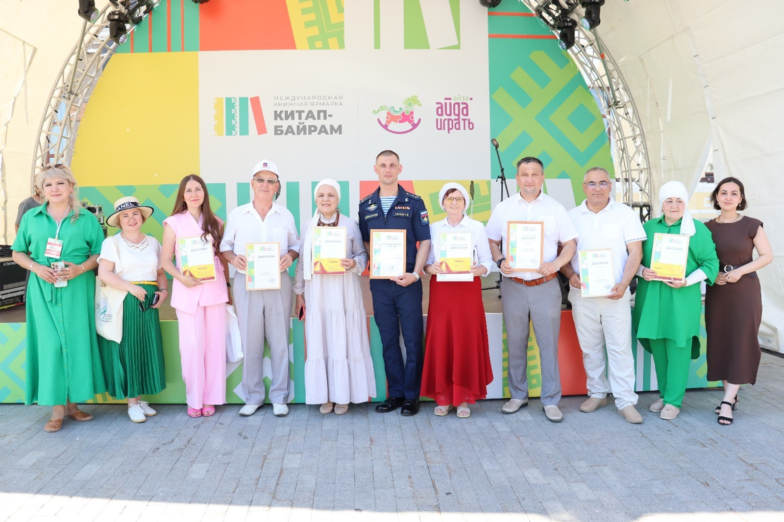 На «Китап-Байраме» наградили победителей конкурса «Проба пера»