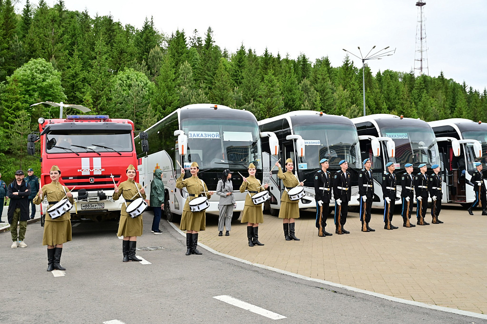 Радий Хабиров пожелал удачи участникам Международных соревнований