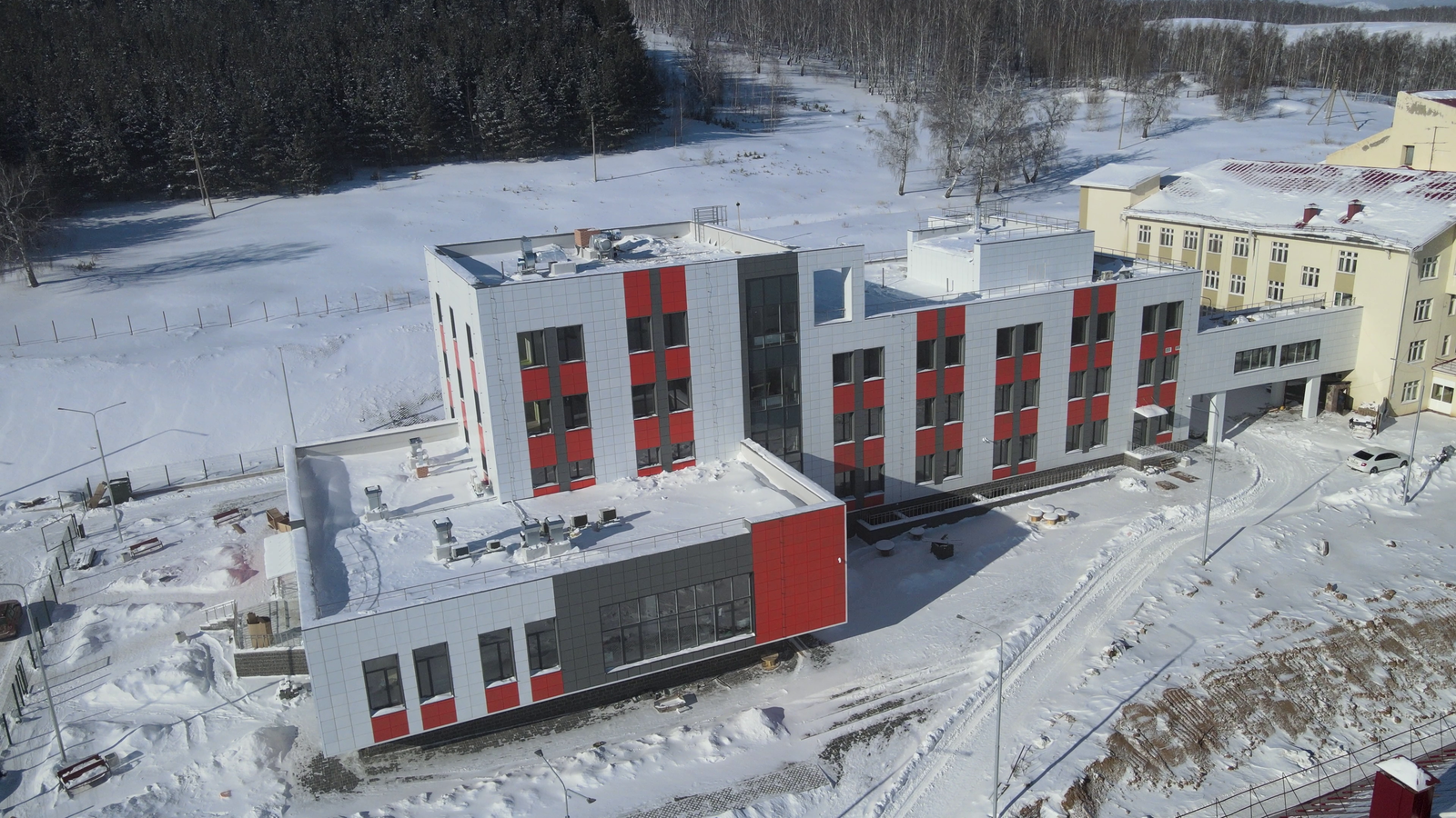 В Абзелиловском районе  начнет работу новая детская поликлиника