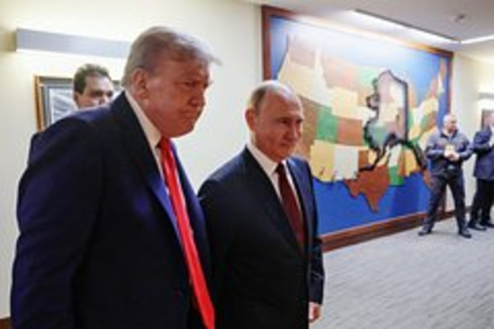 Путин и Трамп обсудили урегулирование в Иране и переговоры по Украине