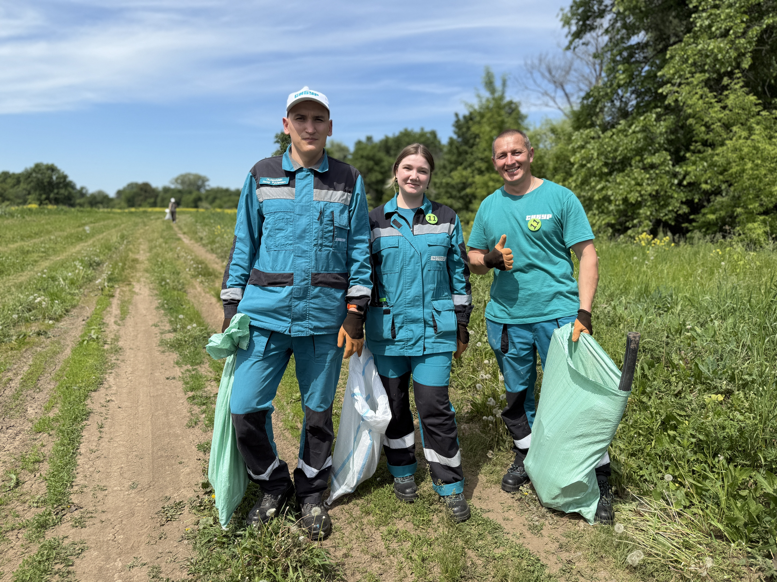 Жители Башкортостана обустроили остров в ходе экологического субботника