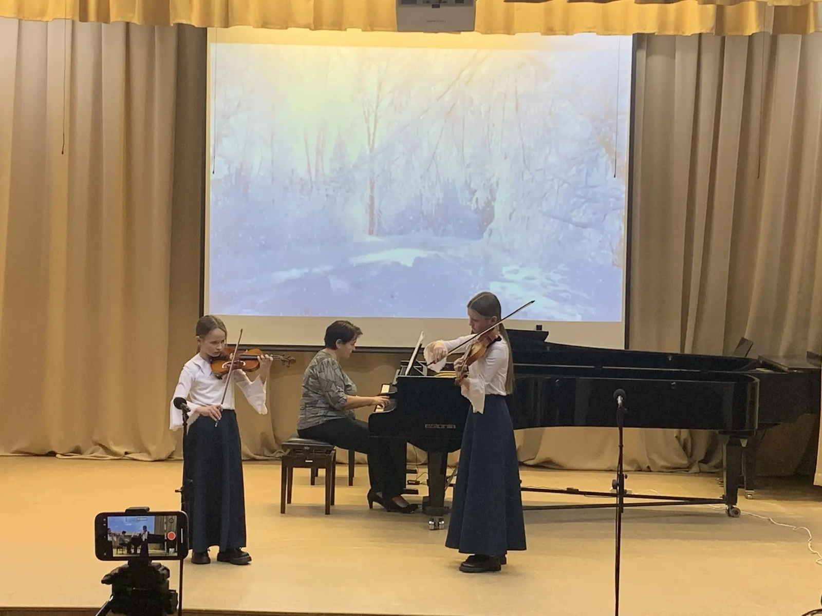 В Кумертау состоялся концерт семейного творчества