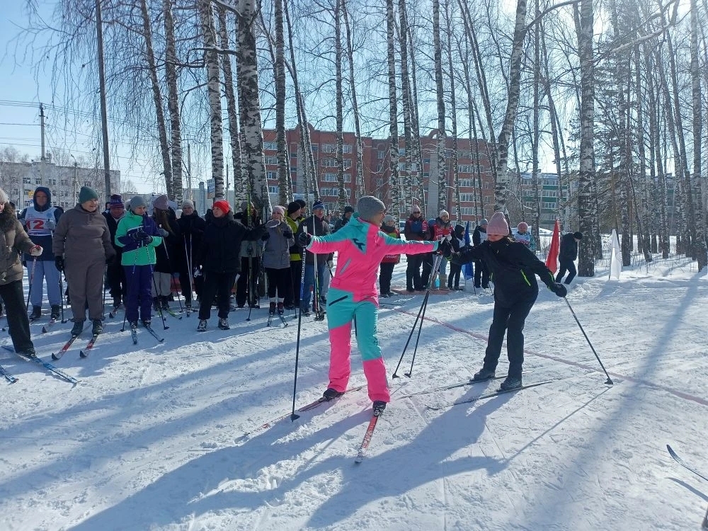 В Белебее прошёл праздник лыжного спорта "Командирская эстафета"