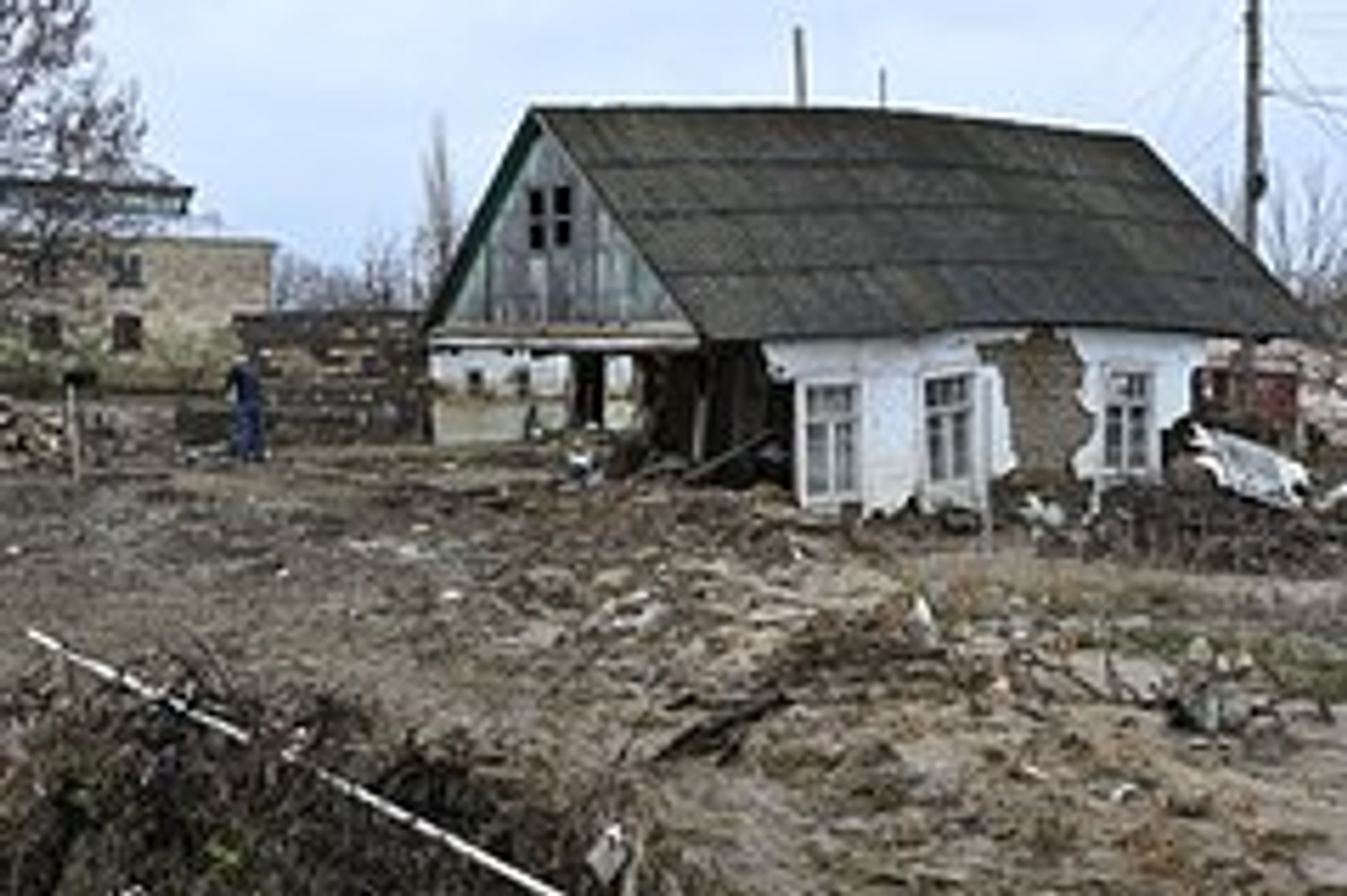 Путин дал поручения кабмину по крупнейшему за сто лет наводнению в Дагестане