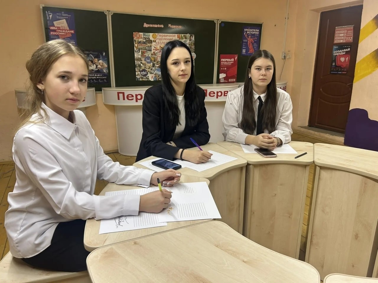 В Башкирии лицеисты написали письма пожилым в рамках акции "Внуки по переписке"