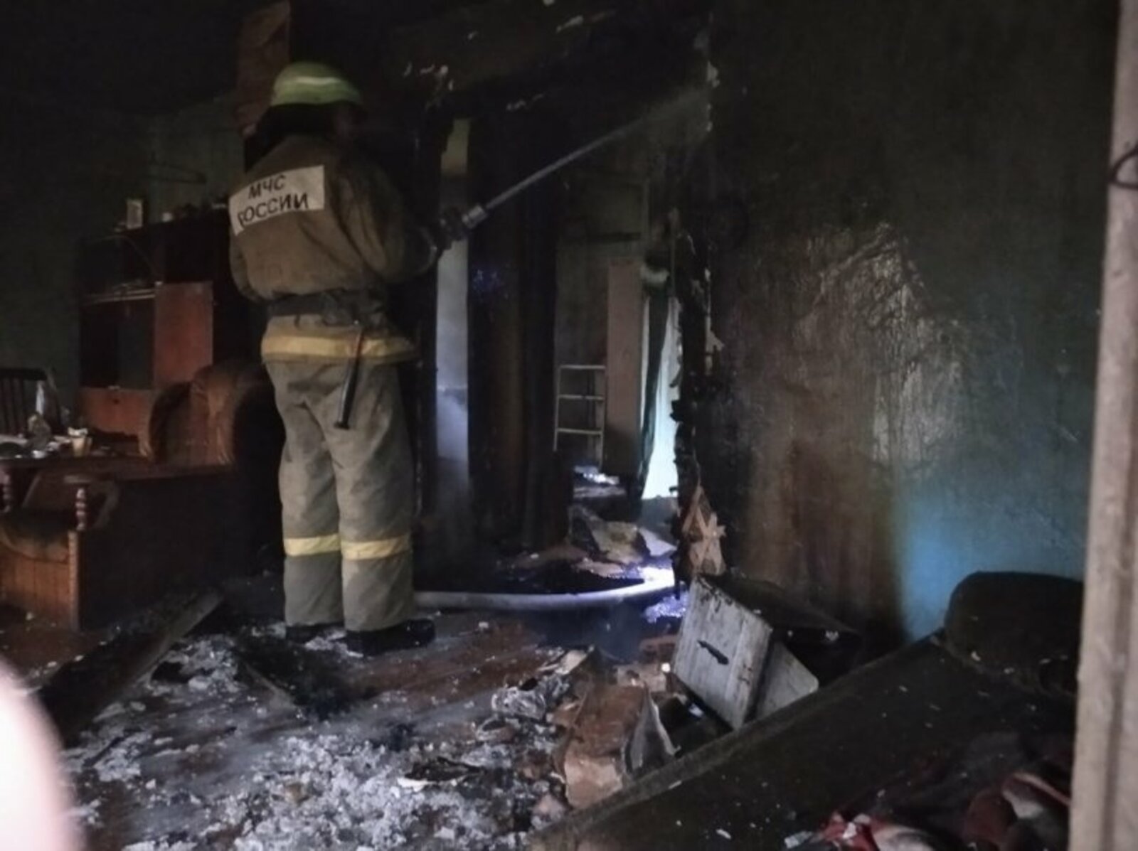 В Башкирии в сгоревшем доме обнаружен труп мужчины