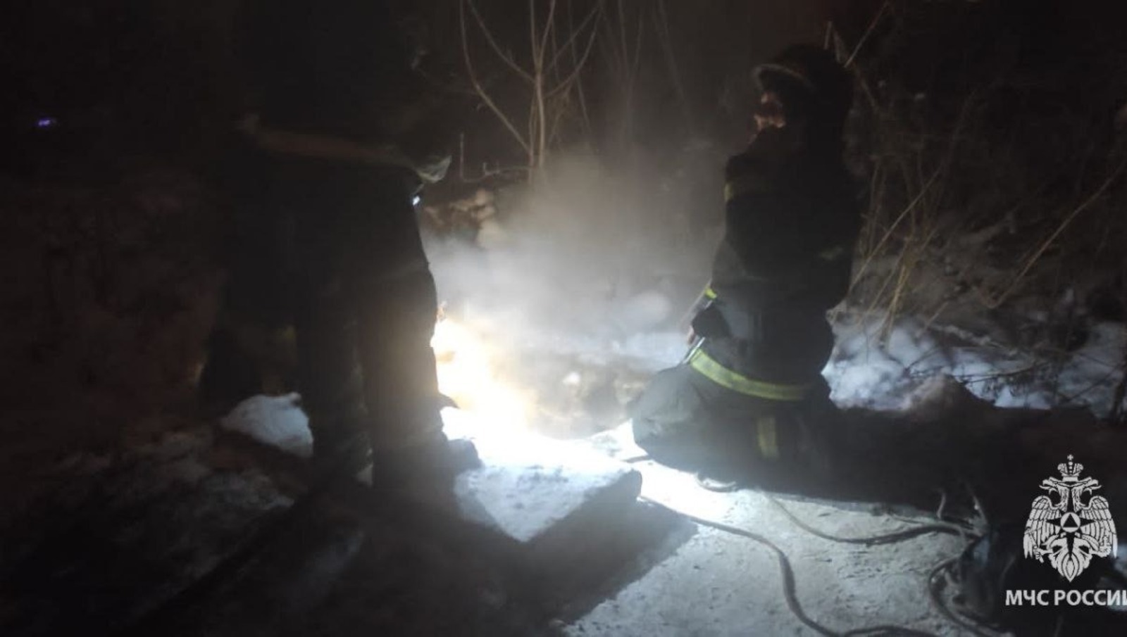 В Салавате мужчина выжил при пожаре в колодце теплотрассы