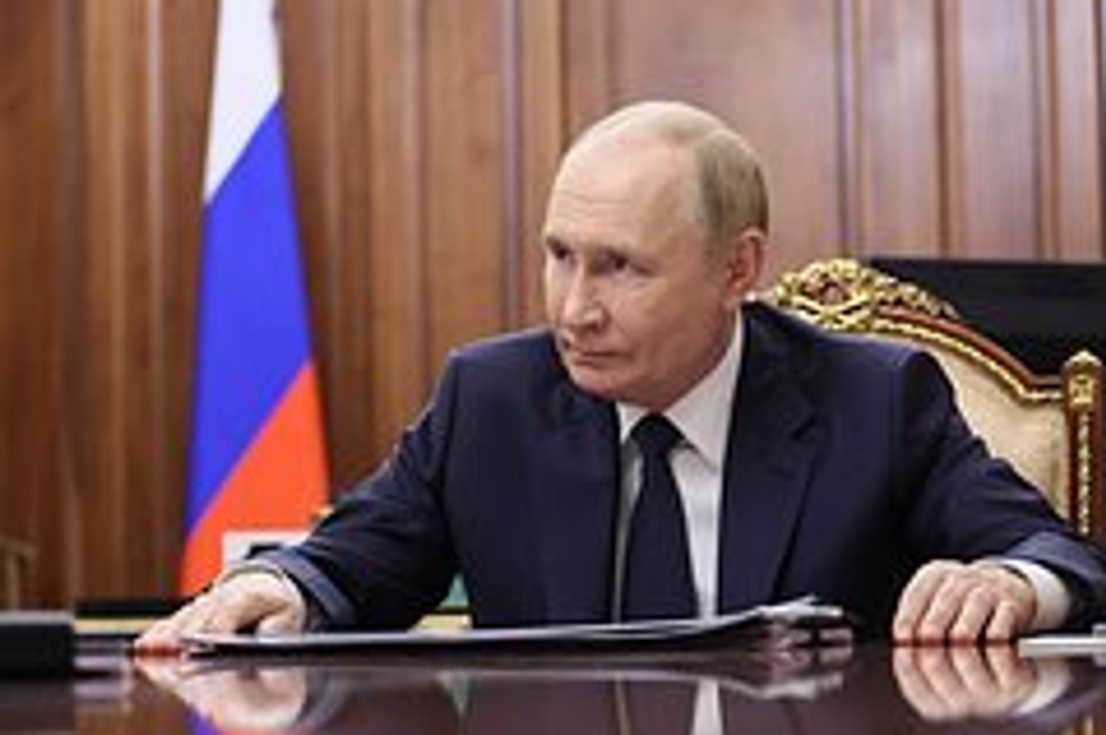 Путин прилетел во Владивосток для участия в ВЭФ